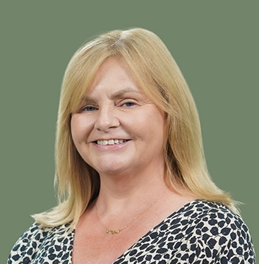 Ms Lucy Giles